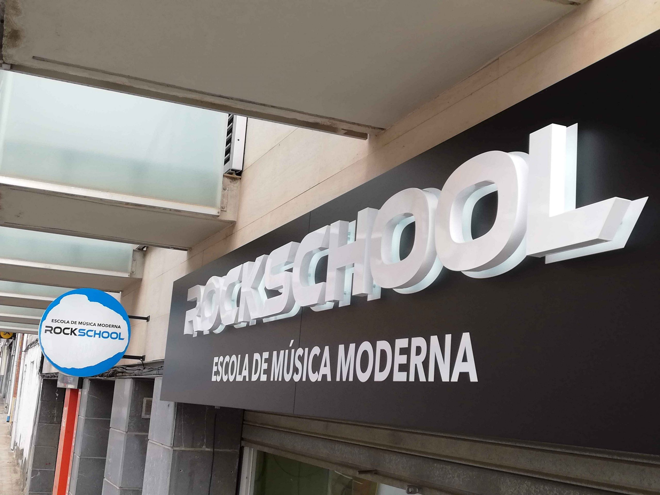 Escola de música moderna - Roide